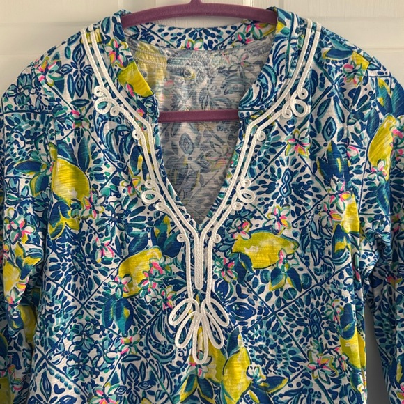 Like New Lilly lemon Top - Picture 3 of 7